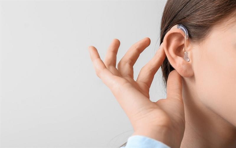 The Future Sounds Clear: A Dive into High-Tech Hearing Aid Features