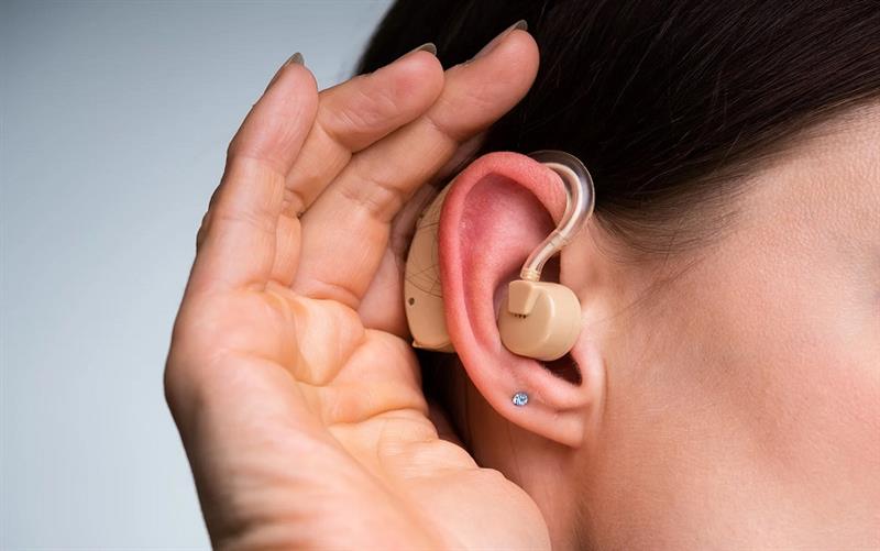 Ultimate Guide to Connecting Hearing Aids with iOS and Android Devices