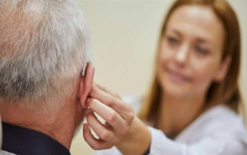  In-The-Ear vs. Behind-The-Ear Hearing Aids: Which is Right for You?