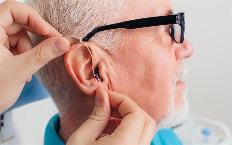 How Modern Hearing Aids Improve Independence for Seniors?