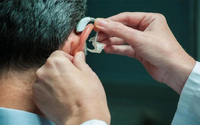 How to Find the Best RIC Hearing Aids for Your Lifestyle and Needs?