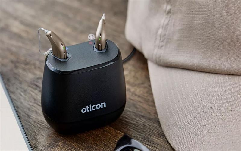 Wireless Connectivity & More: Exploring Oticon Ruby BTE Plus Power