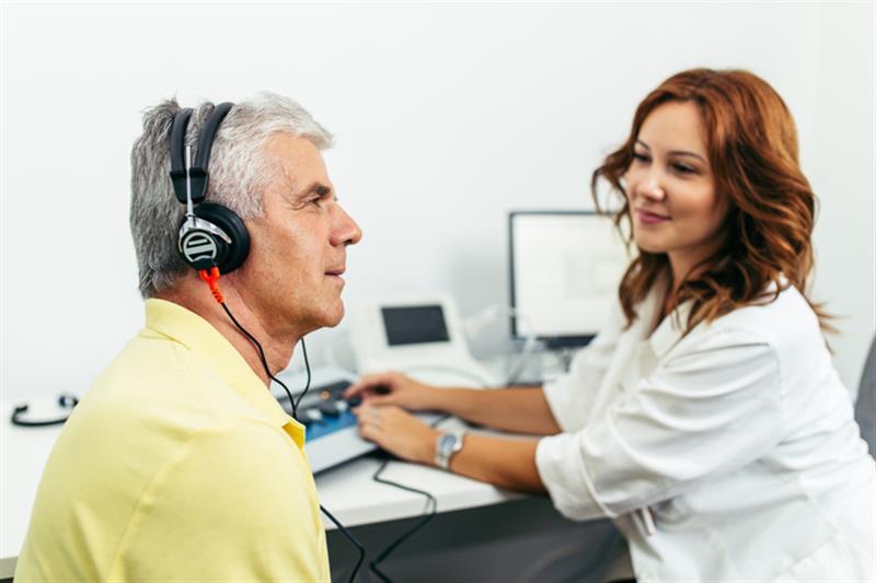 How to Choose the Right Audiologist for Your Hearing Needs